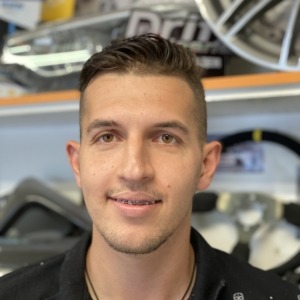 MARIO PETROV